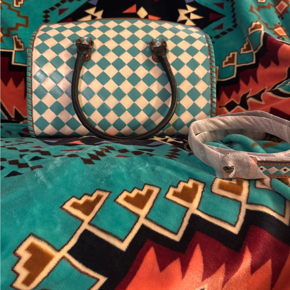 Stylish Blue and White Checkered Handbag